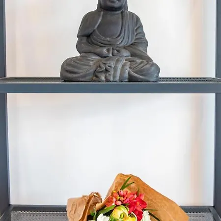 Mistretta 33 Bouddha Zen 34 Arts 44 Ny סן-מקסים